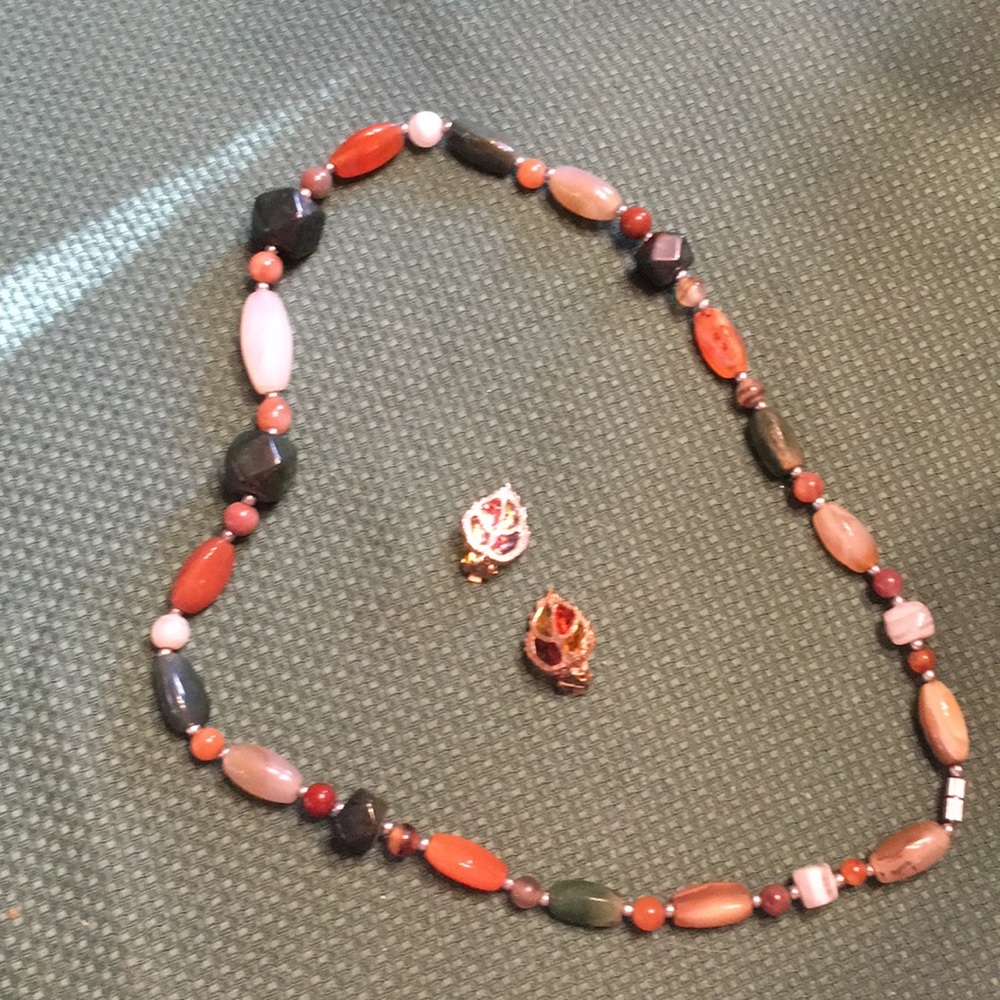 Vintage agate necklace and earrings